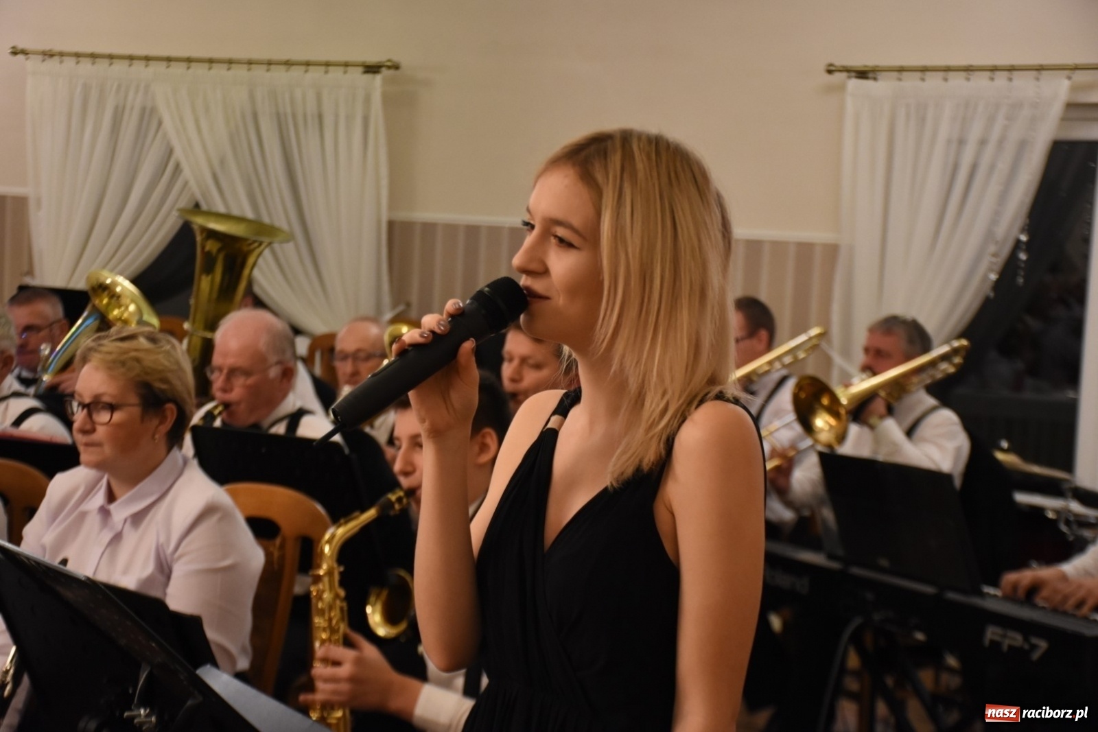 Zdjęcie w galerii na portalu naszraciborz.pl: Seniorzy w Chałupkach pełni wigoru wiadomości z regionu