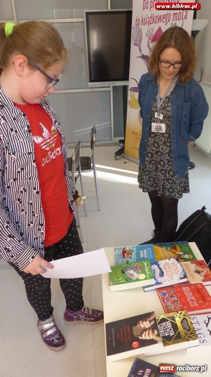 Zdjęcie w galerii na portalu naszraciborz.pl: To elementarne, czyli Sherlock Holmes w bibliotece  wiadomości z regionu