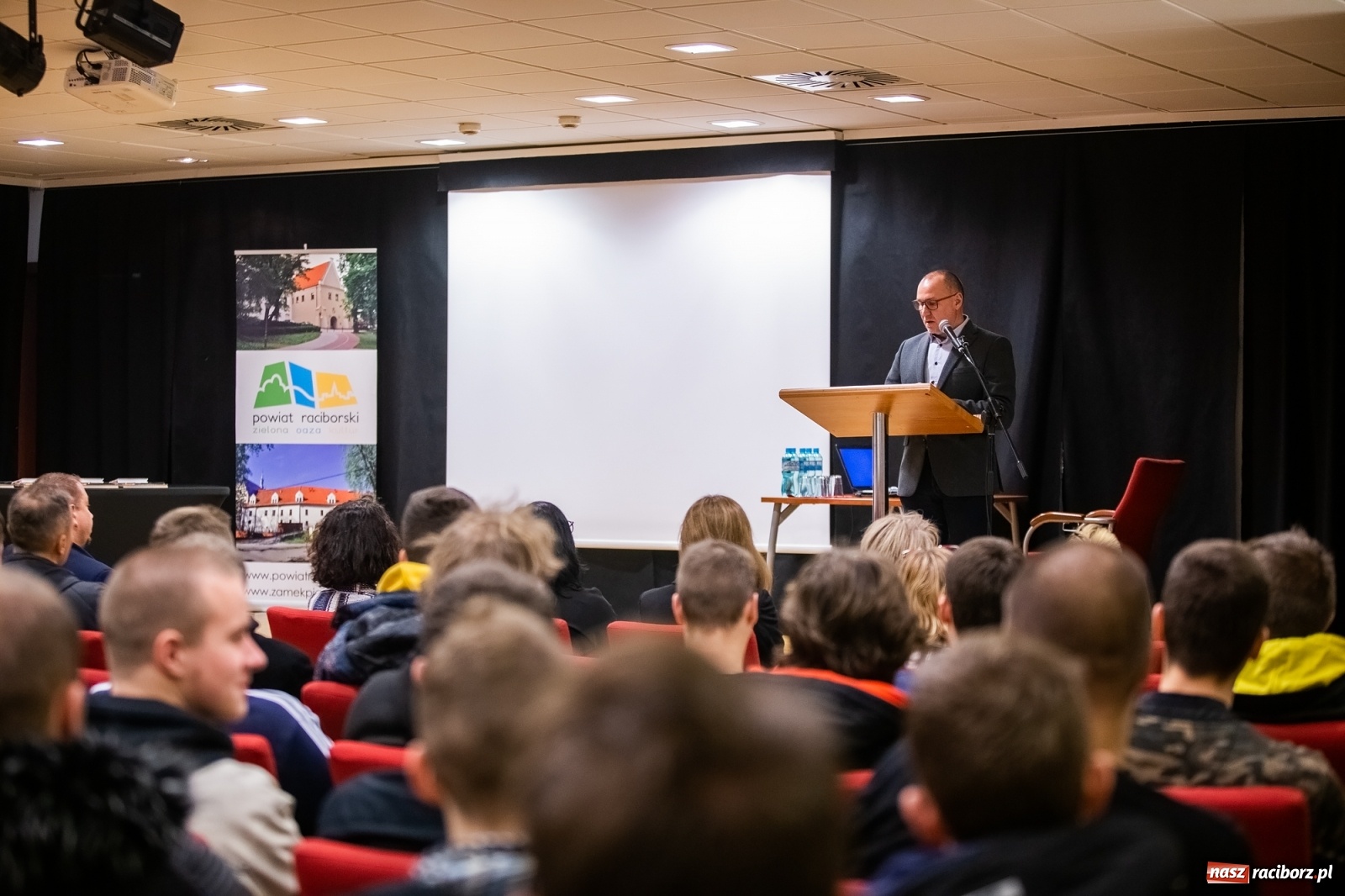 Zdjęcie w galerii na portalu naszraciborz.pl: Hodowla alpak wygrała konkurs na najlepszy młodzieżowy biznesplan  wiadomości z regionu