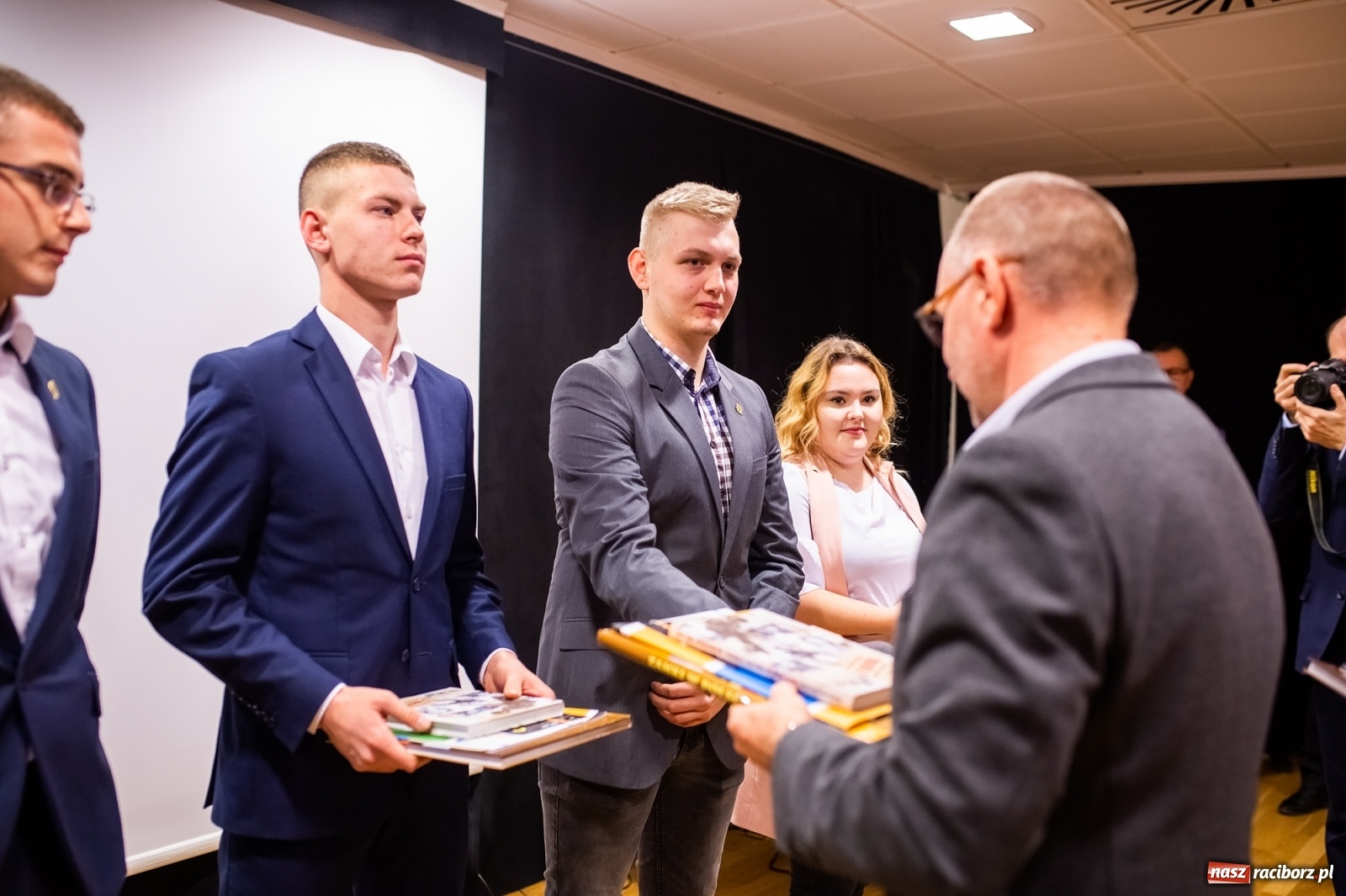 Zdjęcie w galerii na portalu naszraciborz.pl: Hodowla alpak wygrała konkurs na najlepszy młodzieżowy biznesplan  wiadomości z regionu