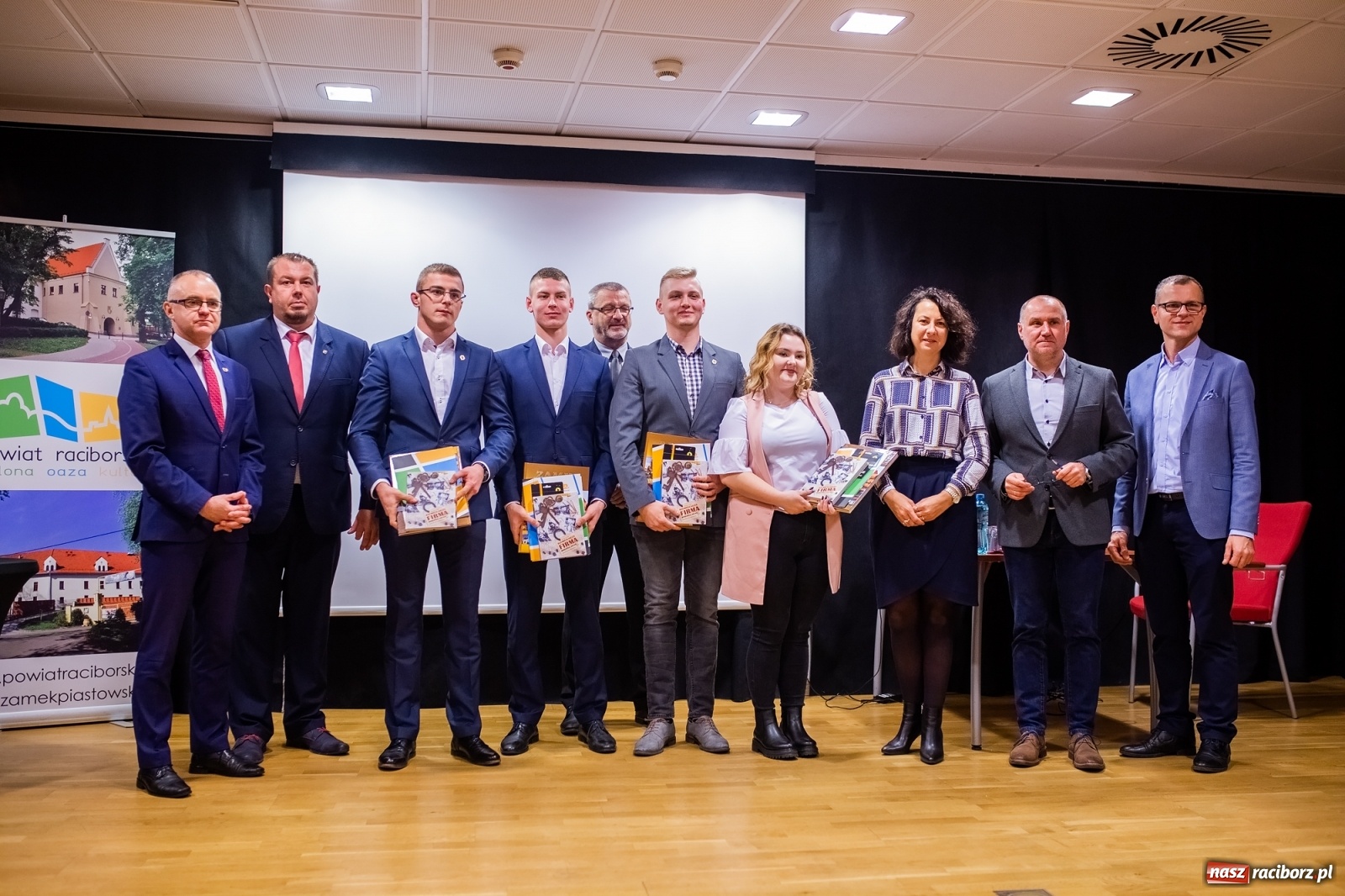 Zdjęcie w galerii na portalu naszraciborz.pl: Hodowla alpak wygrała konkurs na najlepszy młodzieżowy biznesplan  wiadomości z regionu