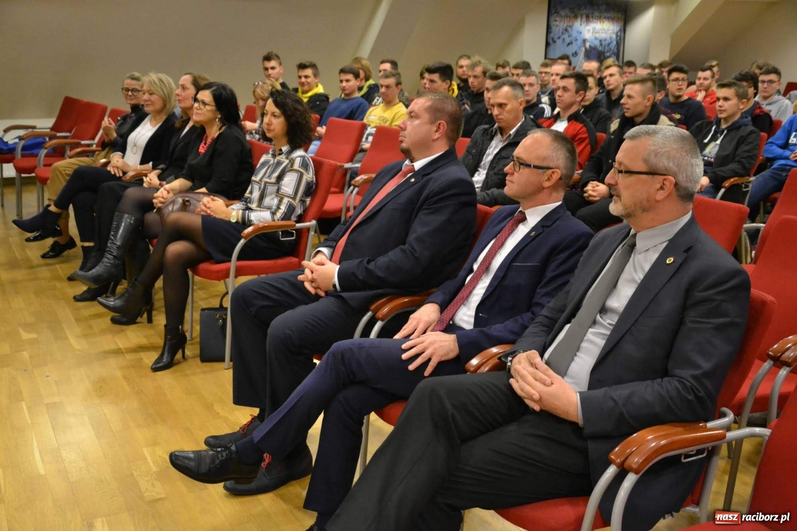 Zdjęcie w galerii na portalu naszraciborz.pl: Hodowla alpak wygrała konkurs na najlepszy młodzieżowy biznesplan  wiadomości z regionu