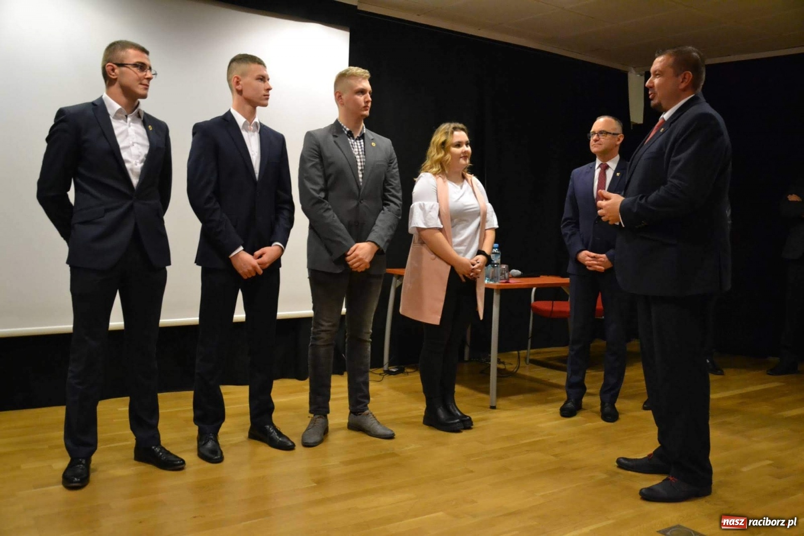 Zdjęcie w galerii na portalu naszraciborz.pl: Hodowla alpak wygrała konkurs na najlepszy młodzieżowy biznesplan  wiadomości z regionu