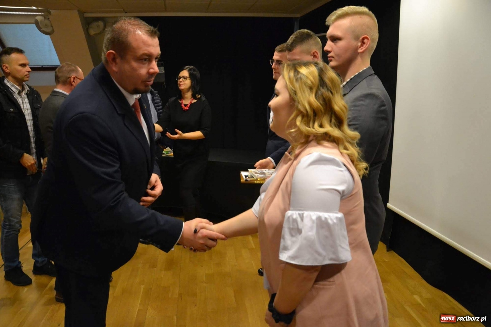 Zdjęcie w galerii na portalu naszraciborz.pl: Hodowla alpak wygrała konkurs na najlepszy młodzieżowy biznesplan  wiadomości z regionu