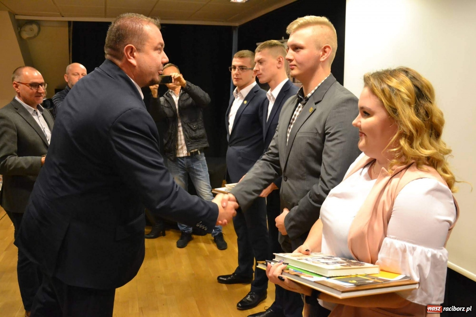 Zdjęcie w galerii na portalu naszraciborz.pl: Hodowla alpak wygrała konkurs na najlepszy młodzieżowy biznesplan  wiadomości z regionu