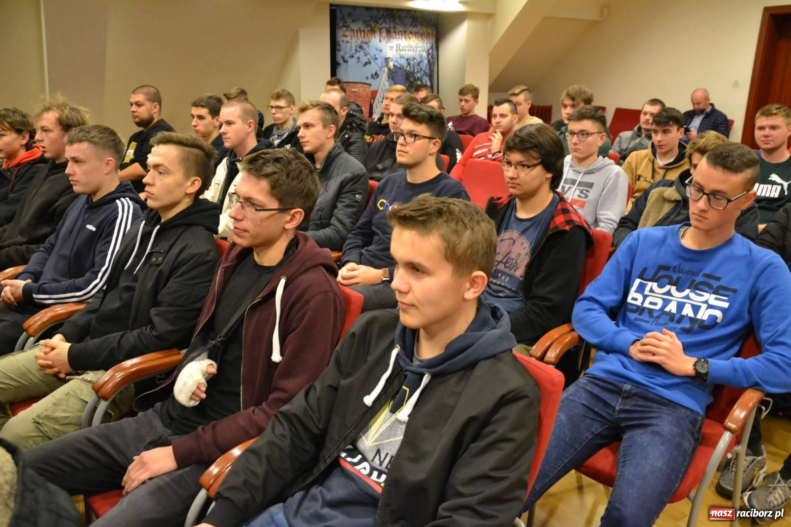 Zdjęcie w galerii na portalu naszraciborz.pl: Hodowla alpak wygrała konkurs na najlepszy młodzieżowy biznesplan  wiadomości z regionu