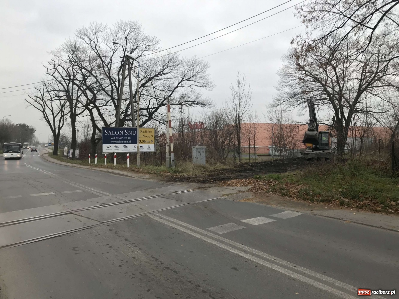 Zdjęcie w galerii na portalu naszraciborz.pl: Tak zmienia się Racibórz. Dziś pojawiła się tu koparka [FOTO]  wiadomości z regionu