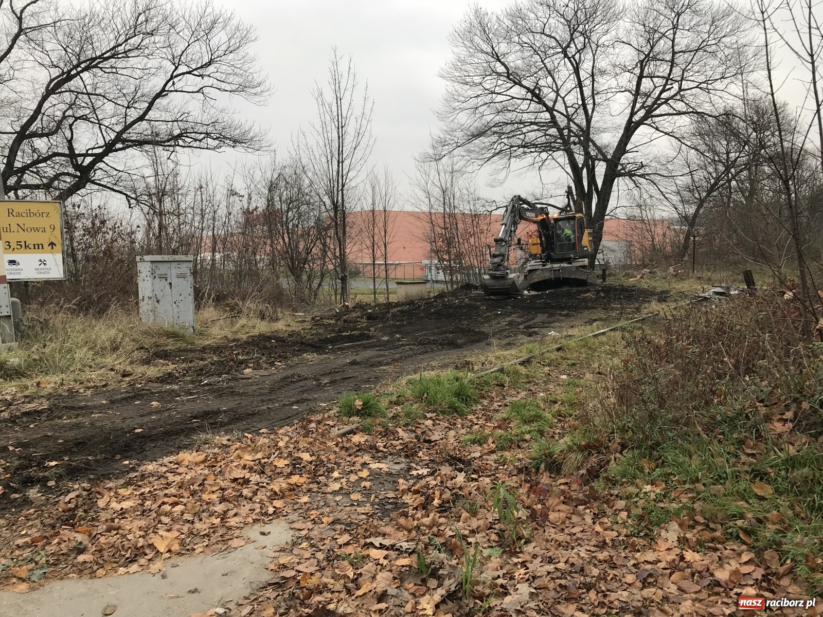 Zdjęcie w galerii na portalu naszraciborz.pl: Tak zmienia się Racibórz. Dziś pojawiła się tu koparka [FOTO]  wiadomości z regionu