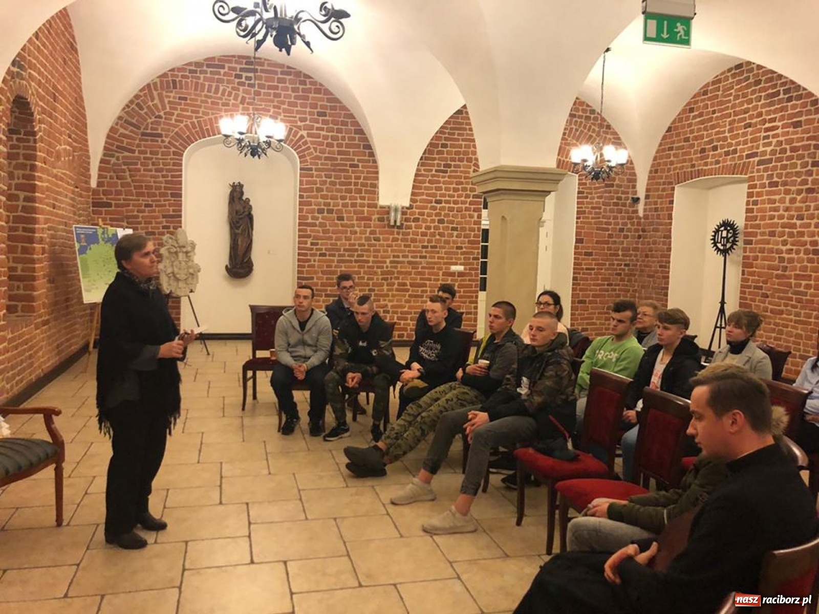 Zdjęcie w galerii na portalu naszraciborz.pl: O wierze i życiu po śmierci w starym opactwie  wiadomości z regionu