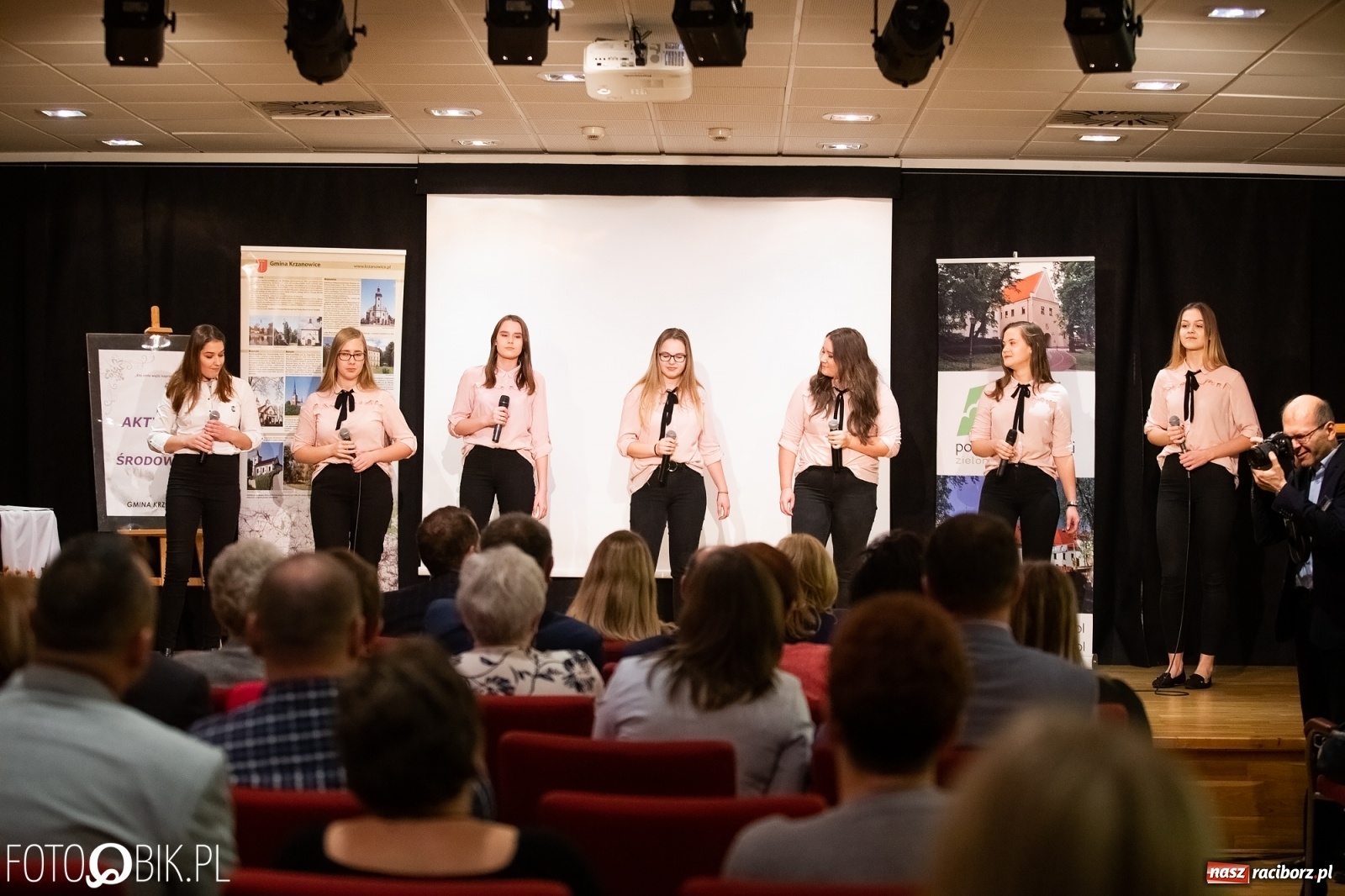 Zdjęcie w galerii na portalu naszraciborz.pl: Społecznicy z Gminy Krzanowice wyróżnieni  wiadomości z regionu