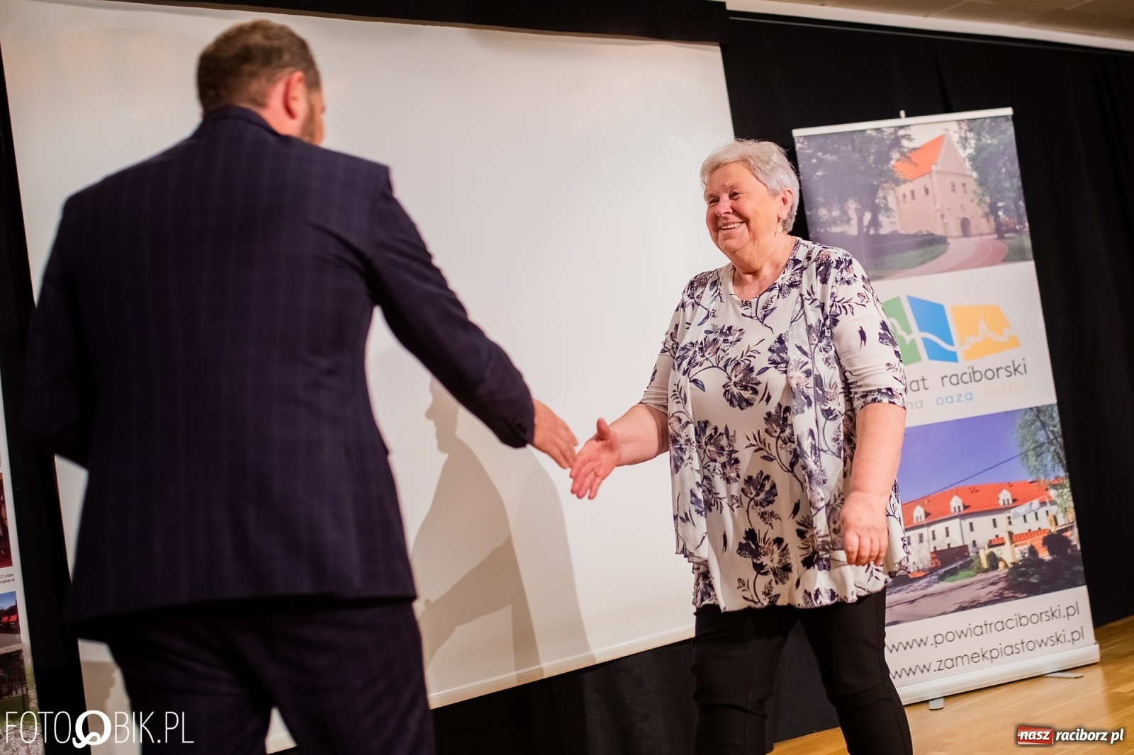 Zdjęcie w galerii na portalu naszraciborz.pl: Społecznicy z Gminy Krzanowice wyróżnieni  wiadomości z regionu