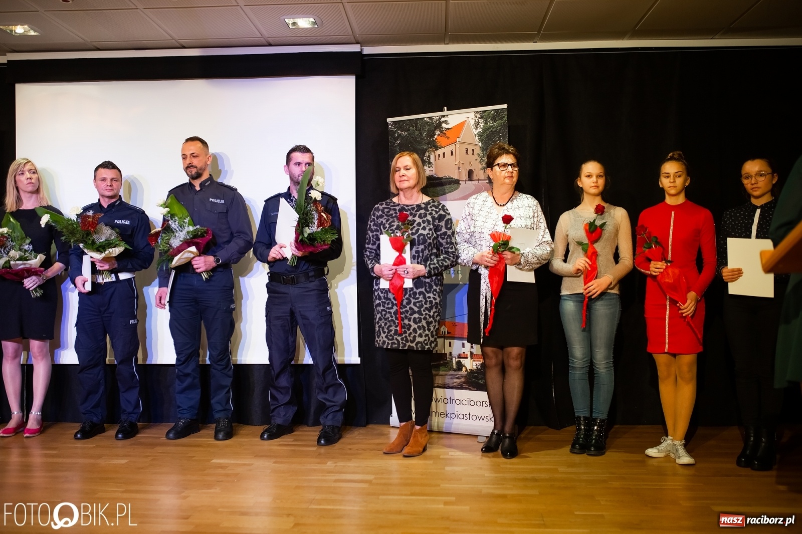 Zdjęcie w galerii na portalu naszraciborz.pl: Społecznicy z Gminy Krzanowice wyróżnieni  wiadomości z regionu