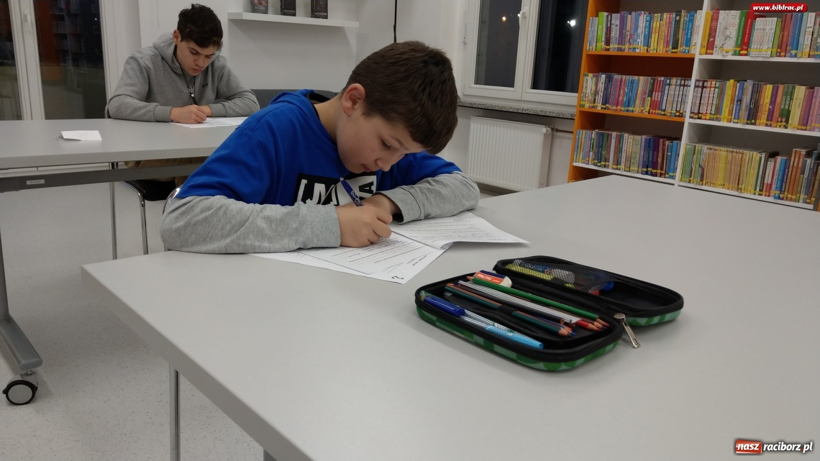 Zdjęcie w galerii na portalu naszraciborz.pl: Konkurs wiedzy o książce Drużyna w raciborskiej bibliotece wiadomości z regionu