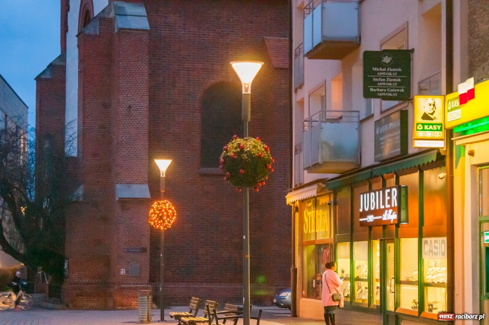 Zdjęcie w galerii na portalu naszraciborz.pl: Racibórz szykuje się na jarmark i Boże Narodzenie [FOTO] wiadomości z regionu