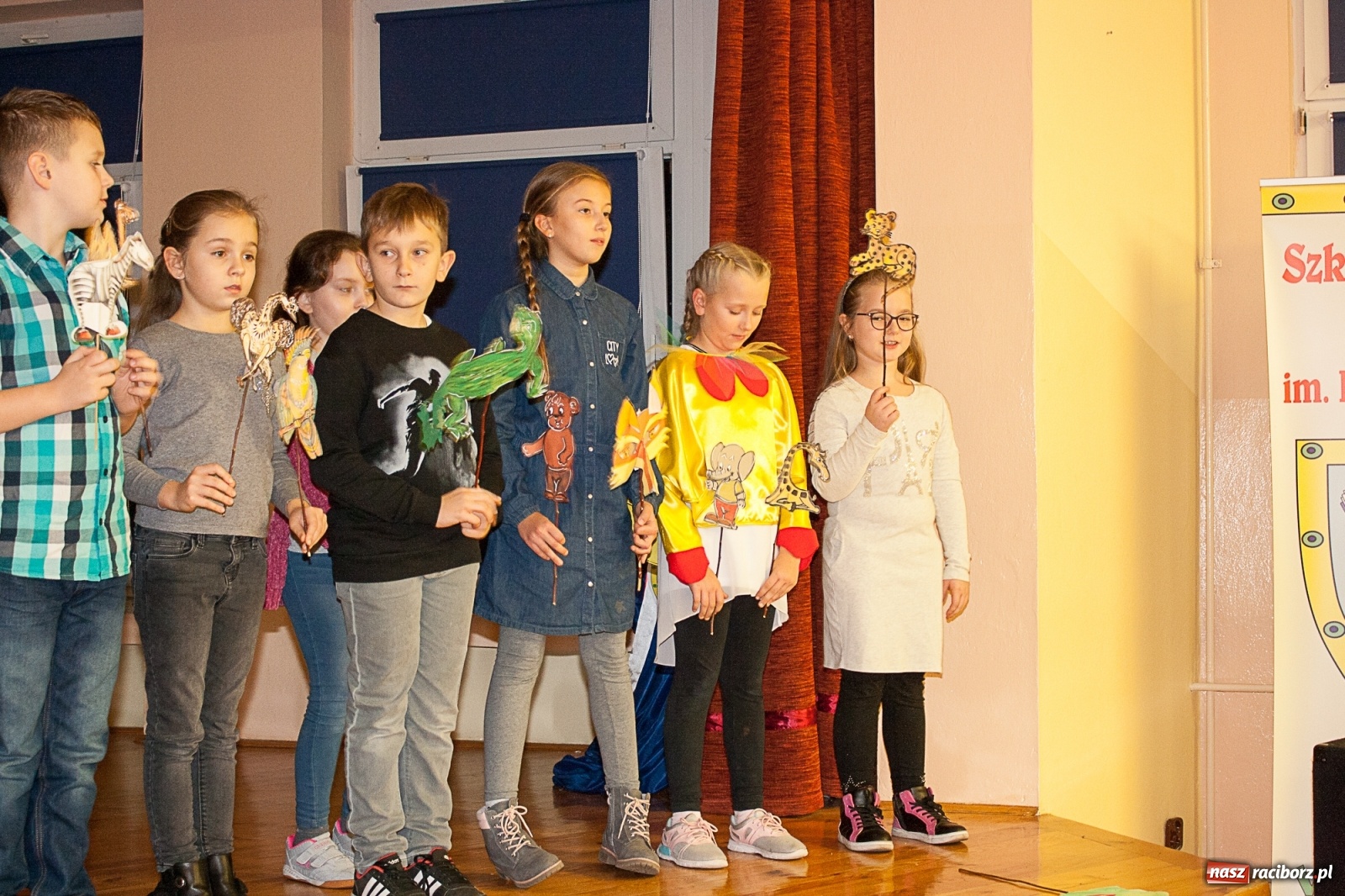 Zdjęcie w galerii na portalu naszraciborz.pl: Przyszli uczniowie odwiedzili SP18 wiadomości z regionu