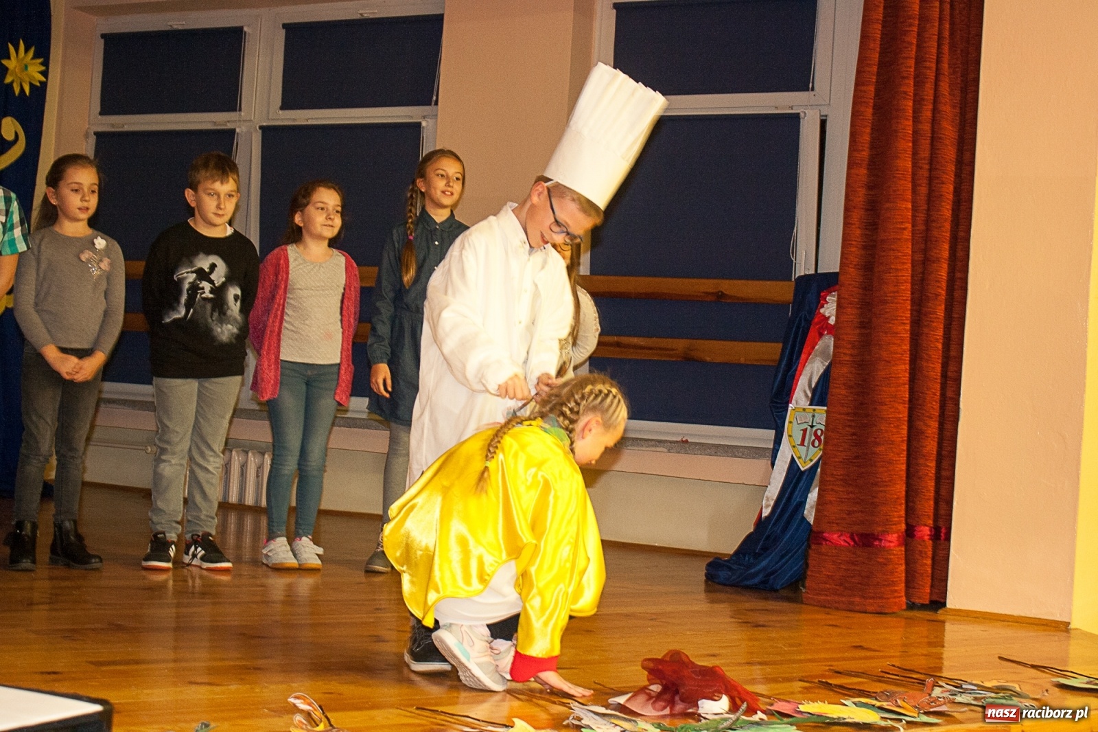 Zdjęcie w galerii na portalu naszraciborz.pl: Przyszli uczniowie odwiedzili SP18 wiadomości z regionu