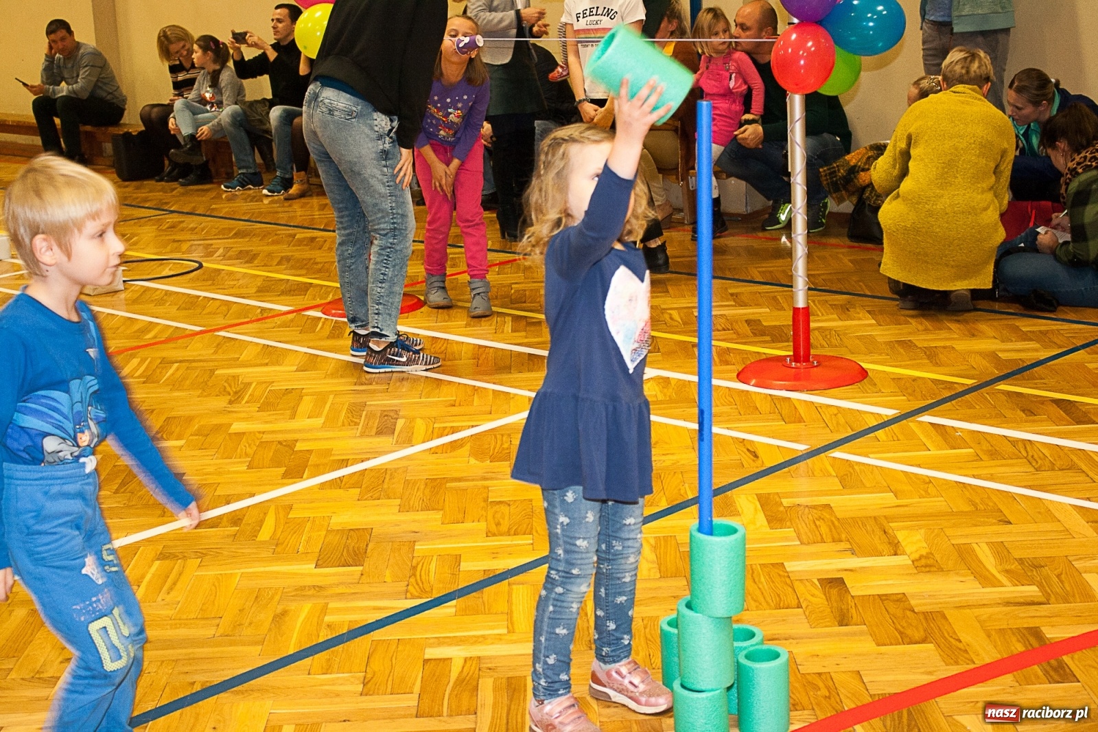 Zdjęcie w galerii na portalu naszraciborz.pl: Przyszli uczniowie odwiedzili SP18 wiadomości z regionu