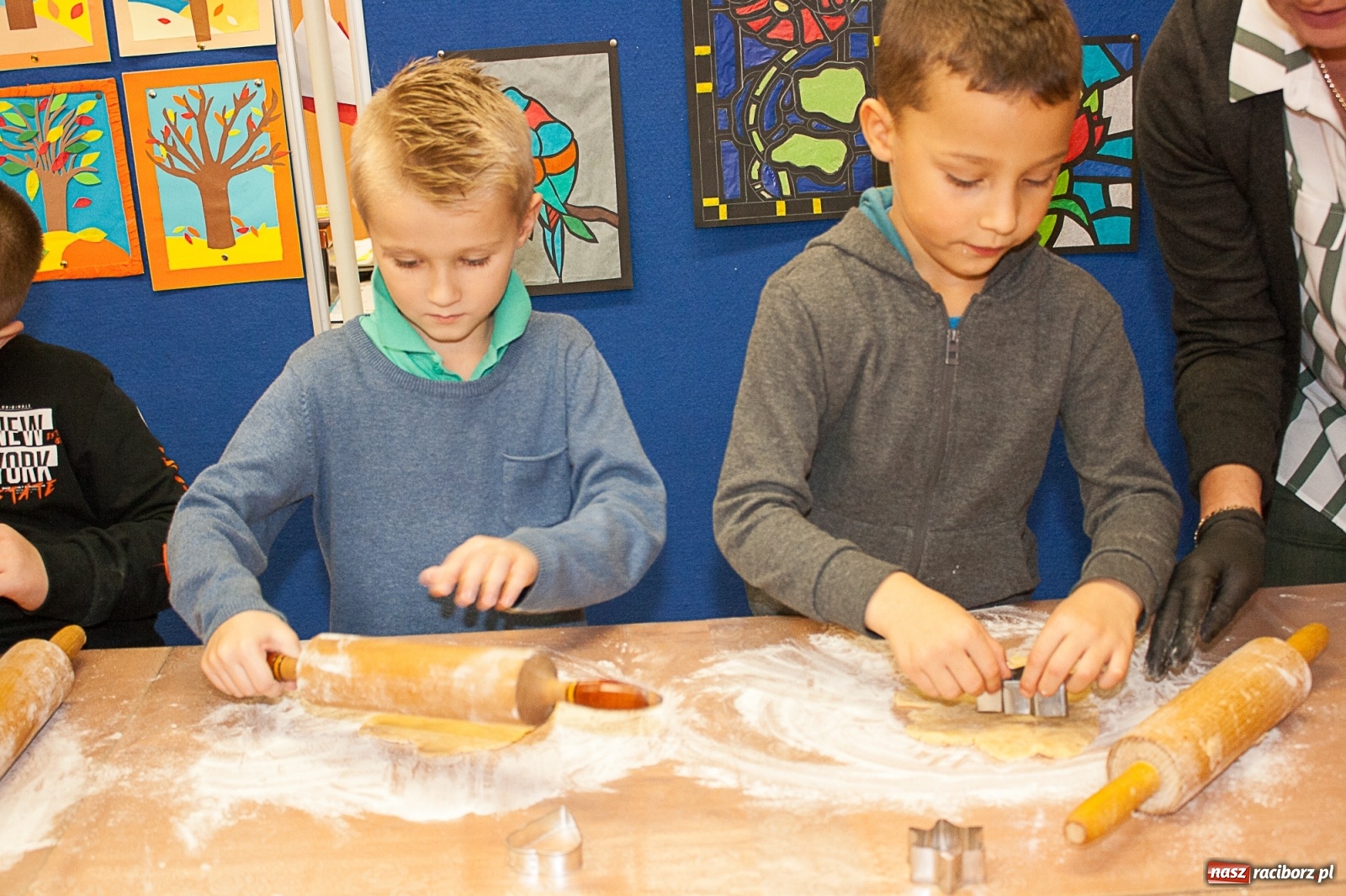 Zdjęcie w galerii na portalu naszraciborz.pl: Przyszli uczniowie odwiedzili SP18 wiadomości z regionu