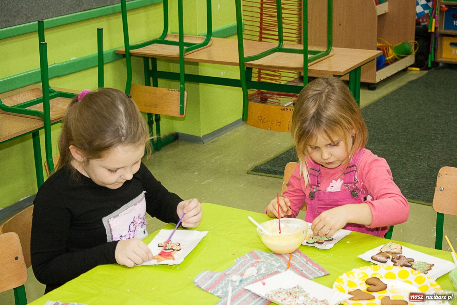 Zdjęcie w galerii na portalu naszraciborz.pl: Przyszli uczniowie odwiedzili SP18 wiadomości z regionu