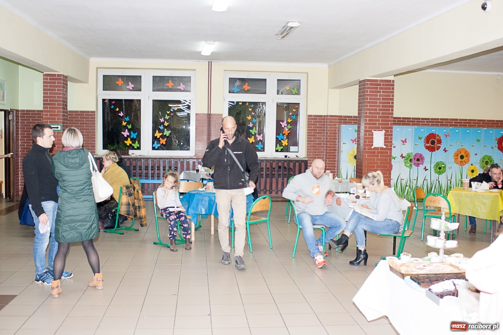 Zdjęcie w galerii na portalu naszraciborz.pl: Przyszli uczniowie odwiedzili SP18 wiadomości z regionu