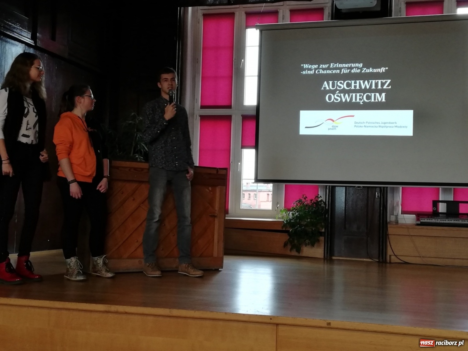 Zdjęcie w galerii na portalu naszraciborz.pl: Zachować pamięć. Partnerzy z Märkischer z rewizytą w Raciborzu wiadomości z regionu