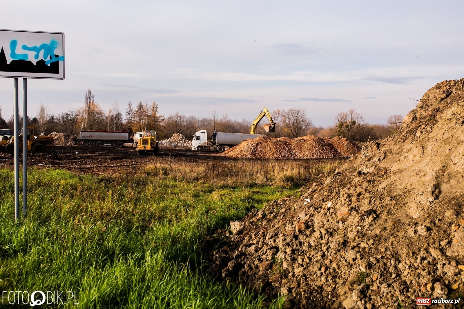 Zdjęcie w galerii na portalu naszraciborz.pl: Co dalej ze żwirowniami na Ostrogu? Komunikat Urzędu Miasta wiadomości z regionu