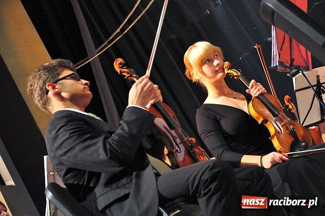 Zdjęcie w galerii na portalu naszraciborz.pl: Orkiestry z Poczdamu i Opola zagrały w RCK wiadomości z regionu