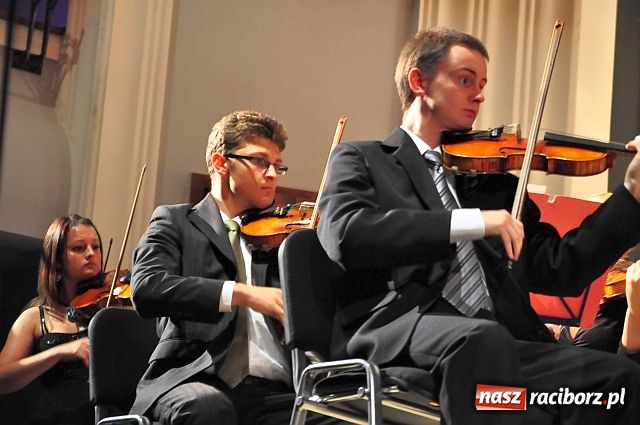 Zdjęcie w galerii na portalu naszraciborz.pl: Orkiestry z Poczdamu i Opola zagrały w RCK wiadomości z regionu