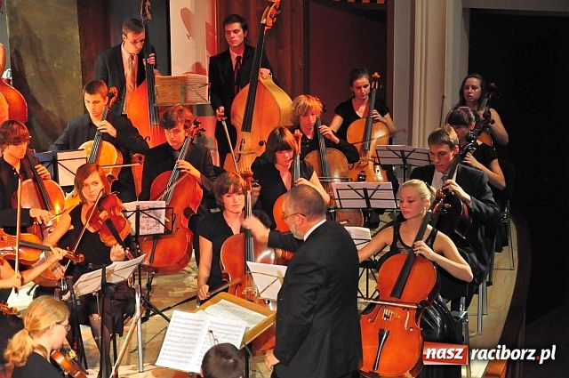 Zdjęcie w galerii na portalu naszraciborz.pl: Orkiestry z Poczdamu i Opola zagrały w RCK wiadomości z regionu