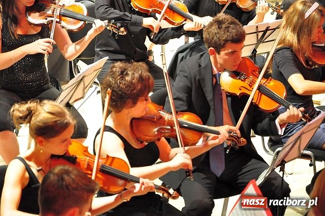 Zdjęcie w galerii na portalu naszraciborz.pl: Orkiestry z Poczdamu i Opola zagrały w RCK wiadomości z regionu