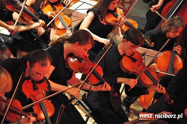 Zdjęcie w galerii na portalu naszraciborz.pl: Orkiestry z Poczdamu i Opola zagrały w RCK wiadomości z regionu