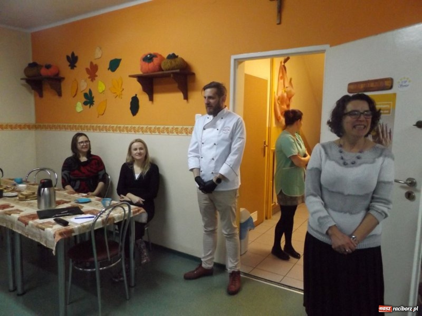 Zdjęcie w galerii na portalu naszraciborz.pl: Konkurs kulinarny osób niepełnosprawnych z dynią w roli głównej wiadomości z regionu