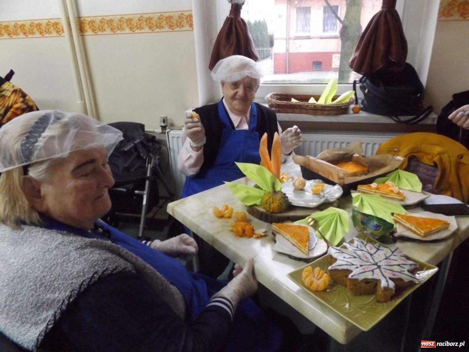 Zdjęcie w galerii na portalu naszraciborz.pl: Konkurs kulinarny osób niepełnosprawnych z dynią w roli głównej wiadomości z regionu