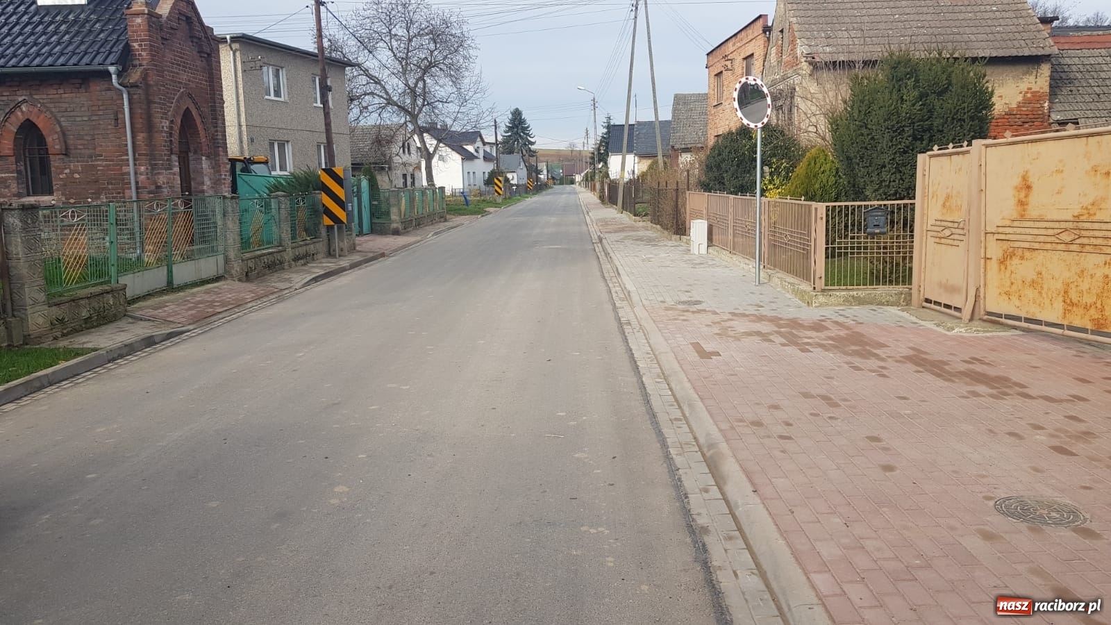 Zdjęcie w galerii na portalu naszraciborz.pl: Zakończono remont drogi powiatowej w Jastrzębiu wiadomości z regionu