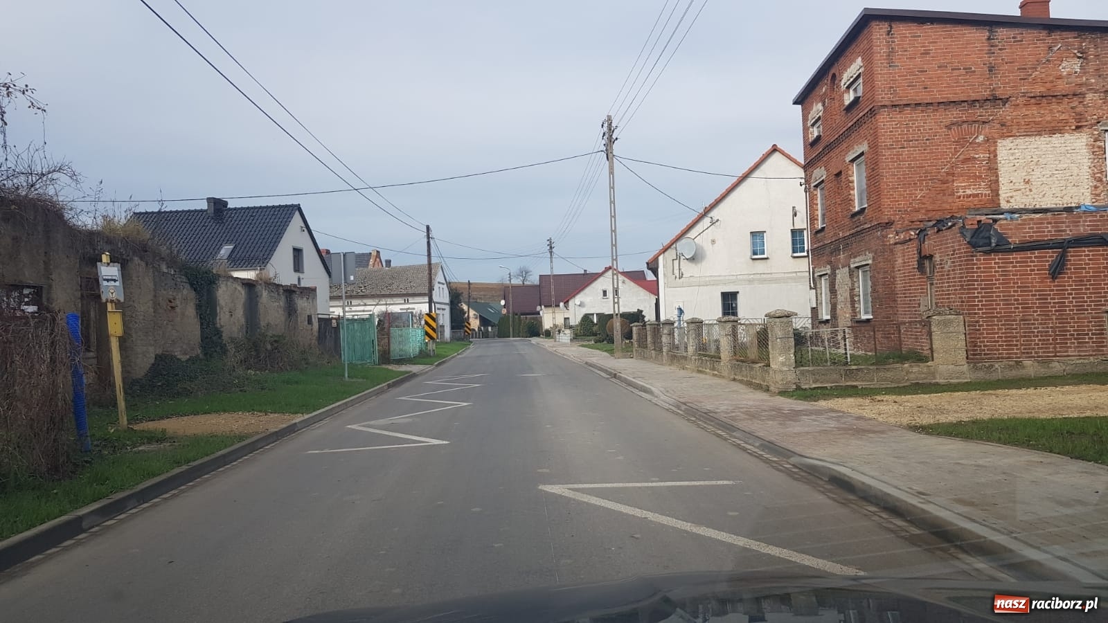 Zdjęcie w galerii na portalu naszraciborz.pl: Zakończono remont drogi powiatowej w Jastrzębiu wiadomości z regionu