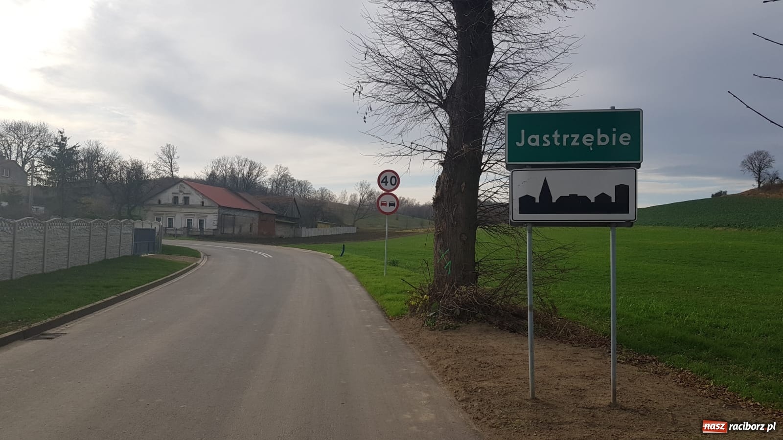 Zdjęcie w galerii na portalu naszraciborz.pl: Zakończono remont drogi powiatowej w Jastrzębiu wiadomości z regionu