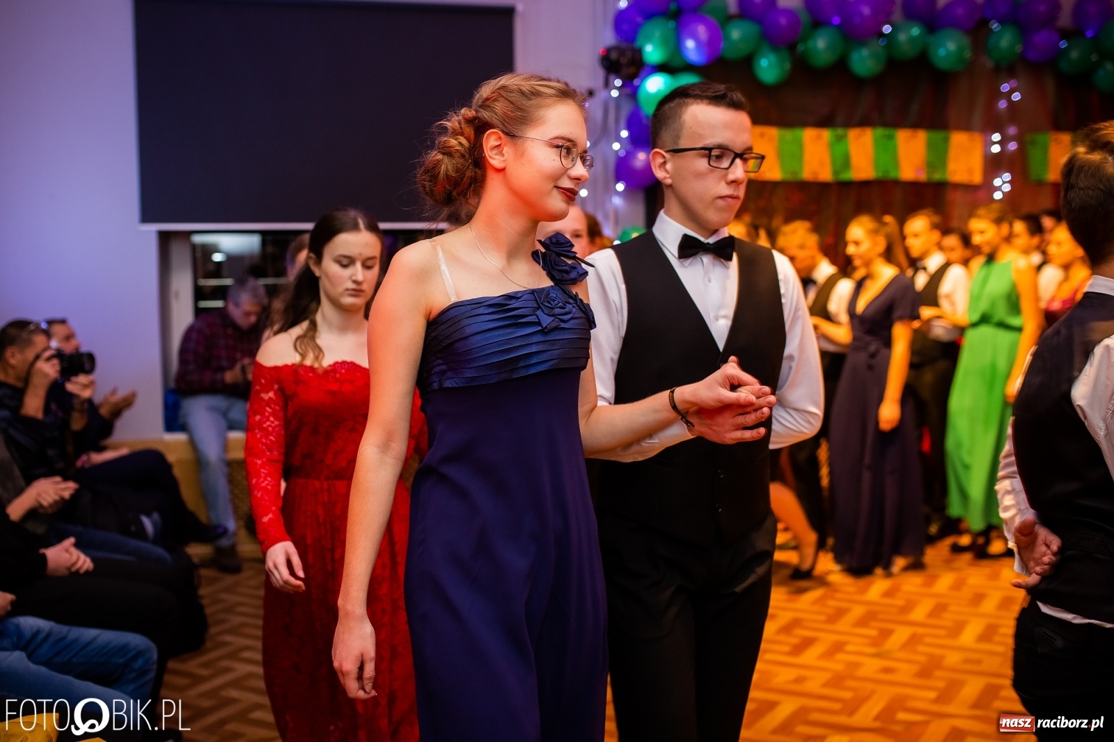 Zdjęcie w galerii na portalu naszraciborz.pl: Andrzejkowy zawrót głowy w MDK wiadomości z regionu