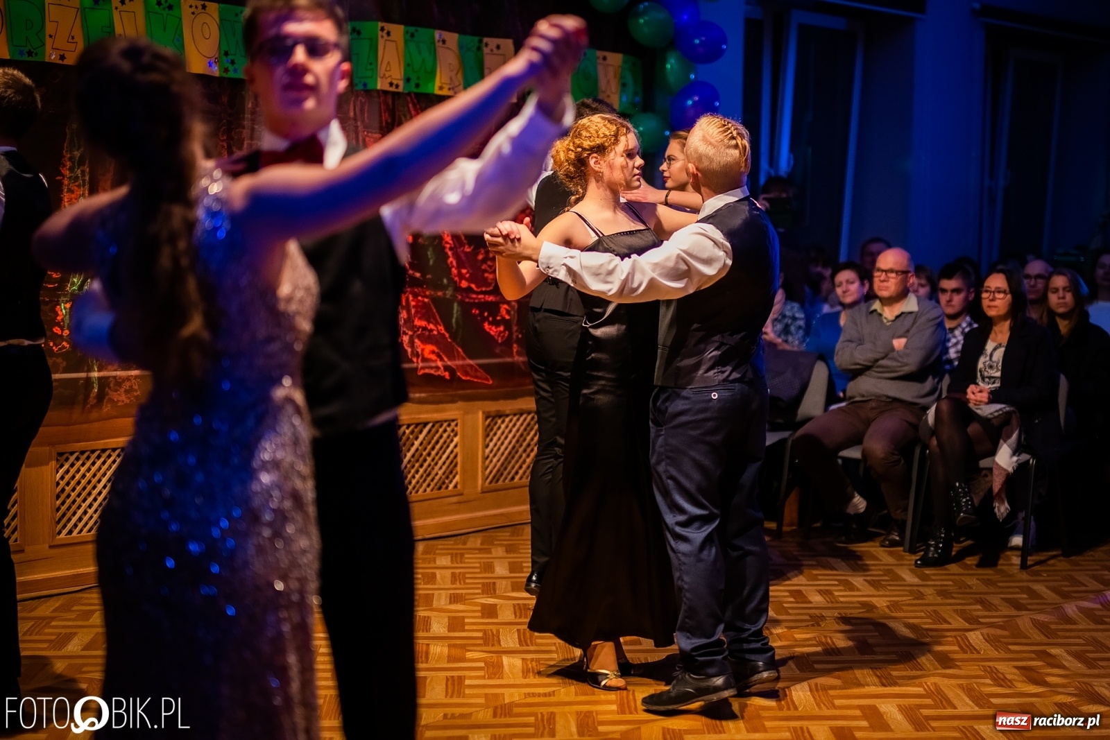 Zdjęcie w galerii na portalu naszraciborz.pl: Andrzejkowy zawrót głowy w MDK wiadomości z regionu