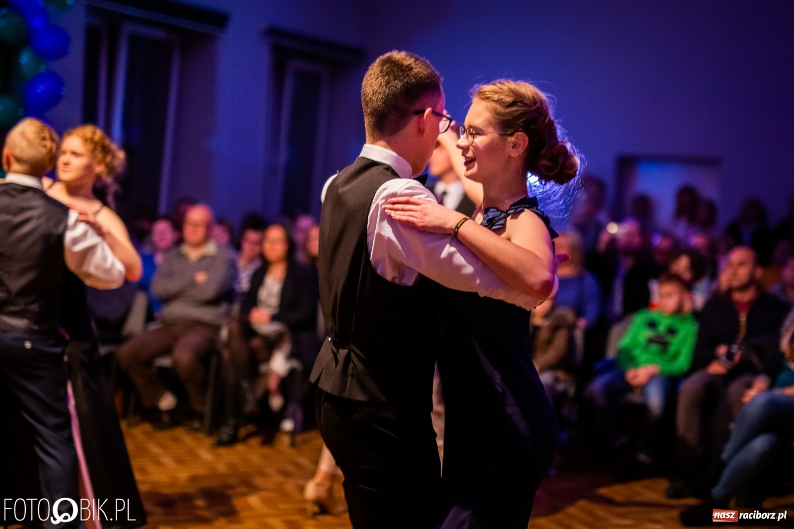 Zdjęcie w galerii na portalu naszraciborz.pl: Andrzejkowy zawrót głowy w MDK wiadomości z regionu