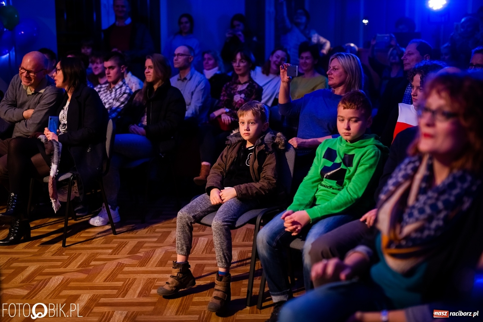 Zdjęcie w galerii na portalu naszraciborz.pl: Andrzejkowy zawrót głowy w MDK wiadomości z regionu