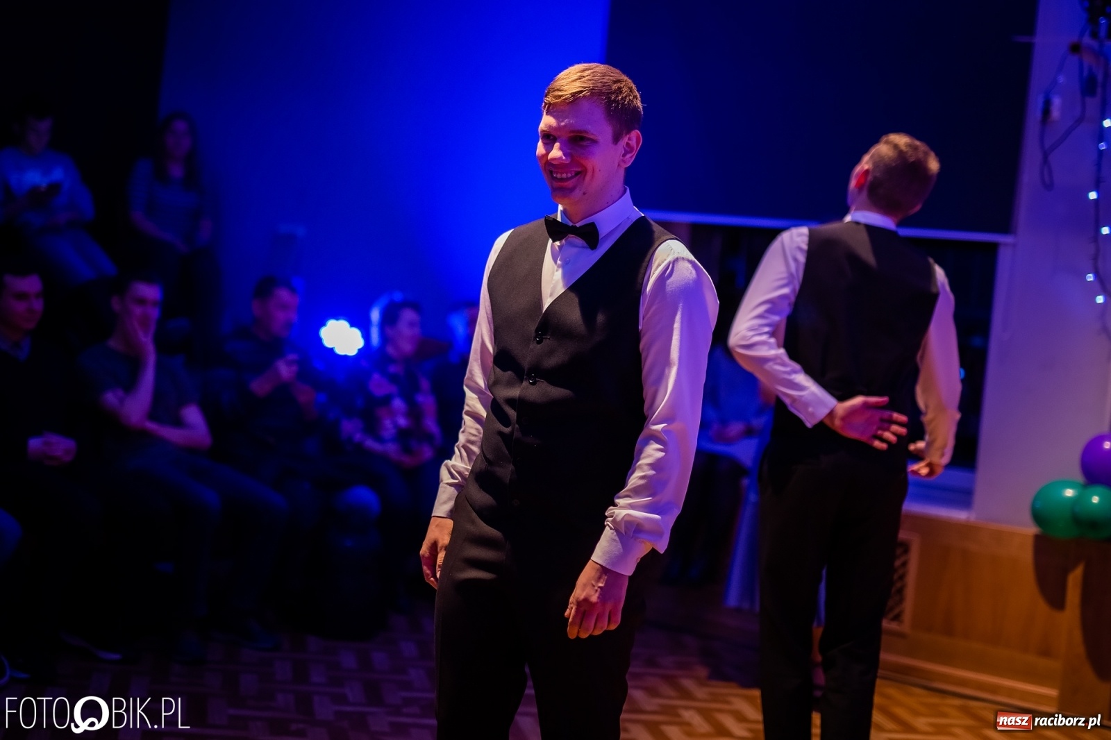 Zdjęcie w galerii na portalu naszraciborz.pl: Andrzejkowy zawrót głowy w MDK wiadomości z regionu