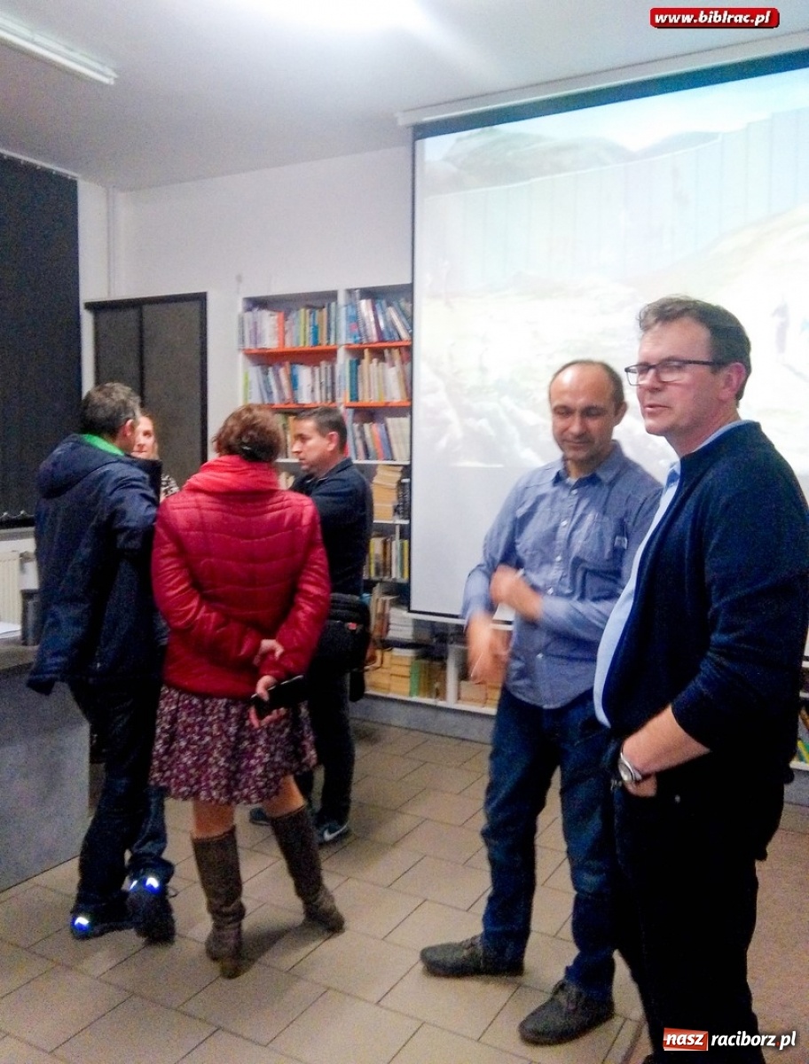 Zdjęcie w galerii na portalu naszraciborz.pl: Izrael pełen kontrastów w bibliotece w Markowicach wiadomości z regionu