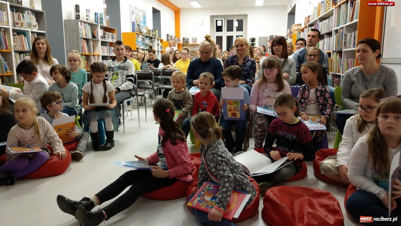 Zdjęcie w galerii na portalu naszraciborz.pl: Hej, przygodo! W bibliotece rozstrzygnięto Ogólnopolski Konkurs Plastyczny  wiadomości z regionu