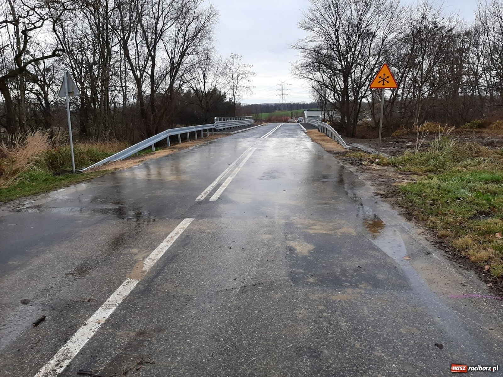 Zdjęcie w galerii na portalu naszraciborz.pl: Most w Syryni już przejezdny wiadomości z regionu