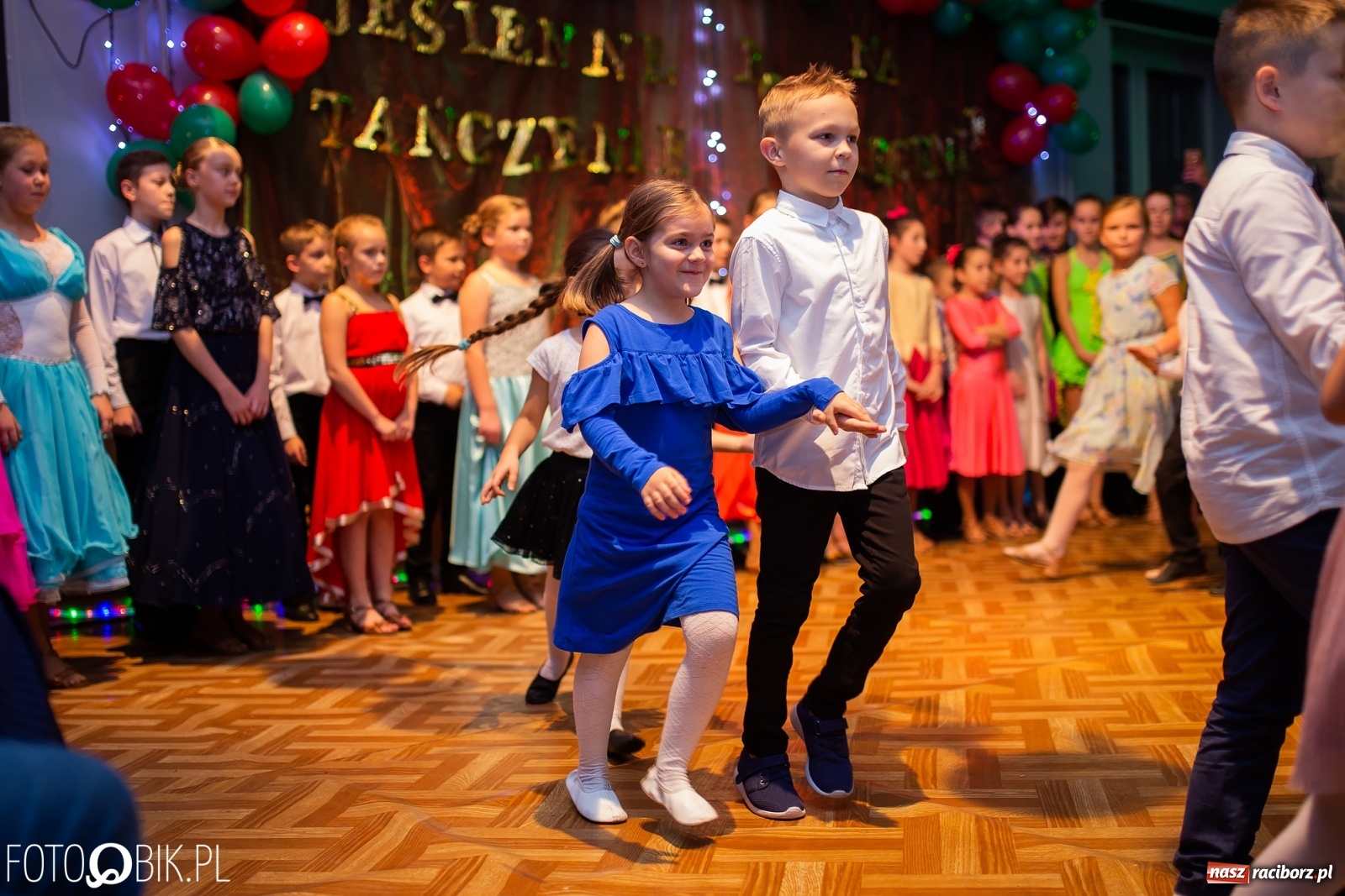 Zdjęcie w galerii na portalu naszraciborz.pl: Jesienne tańczenie na rozkręcenie w MDK wiadomości z regionu