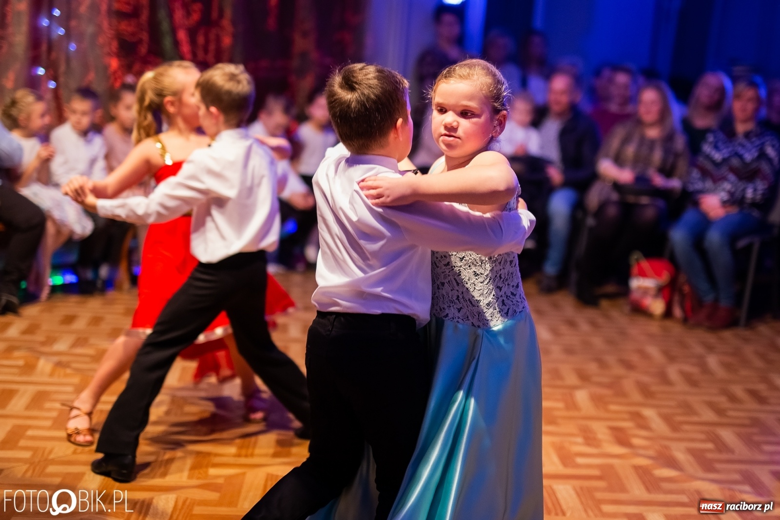Zdjęcie w galerii na portalu naszraciborz.pl: Jesienne tańczenie na rozkręcenie w MDK wiadomości z regionu