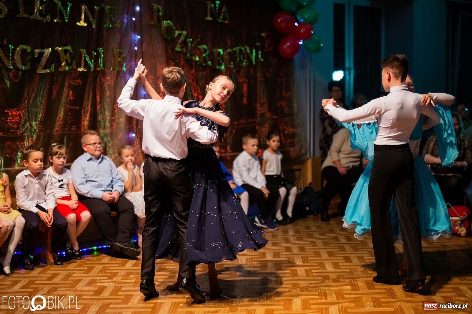Zdjęcie w galerii na portalu naszraciborz.pl: Jesienne tańczenie na rozkręcenie w MDK wiadomości z regionu