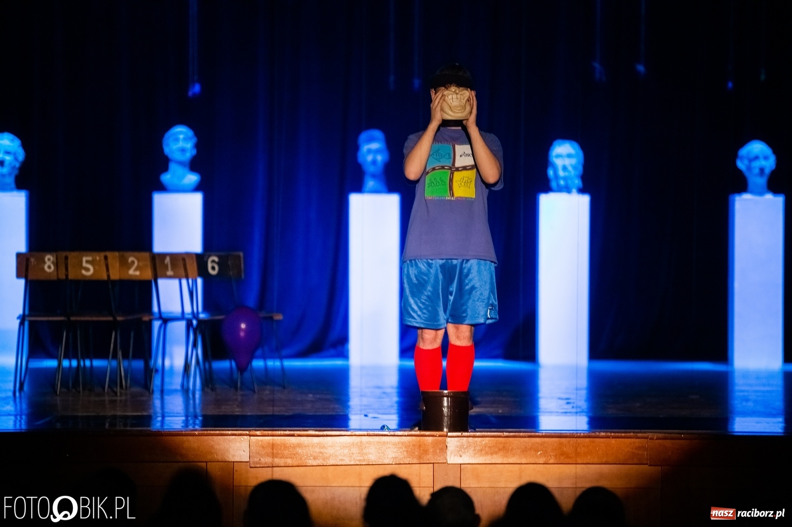 Zdjęcie w galerii na portalu naszraciborz.pl: Grupa teatralna Melpomena wystąpiła na deskach RCK wiadomości z regionu