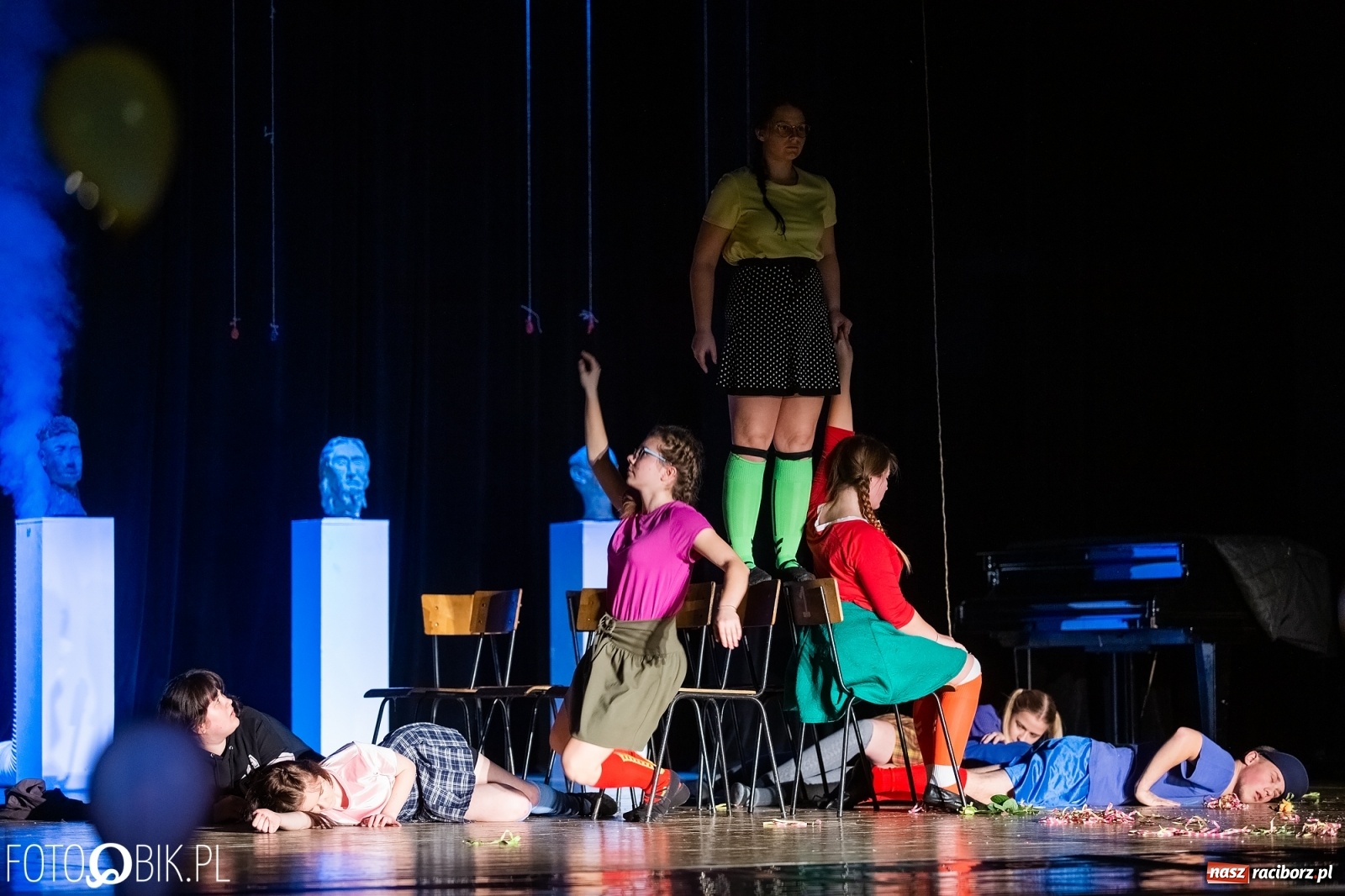 Zdjęcie w galerii na portalu naszraciborz.pl: Grupa teatralna Melpomena wystąpiła na deskach RCK wiadomości z regionu