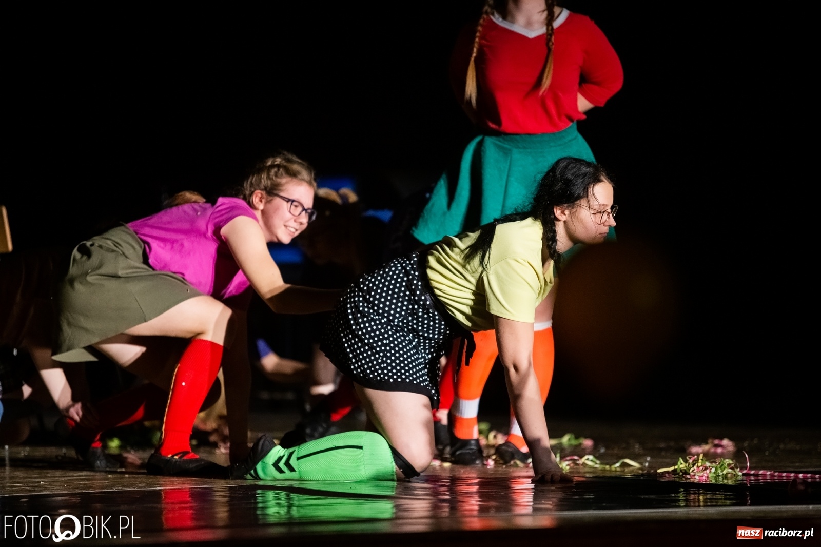 Zdjęcie w galerii na portalu naszraciborz.pl: Grupa teatralna Melpomena wystąpiła na deskach RCK wiadomości z regionu